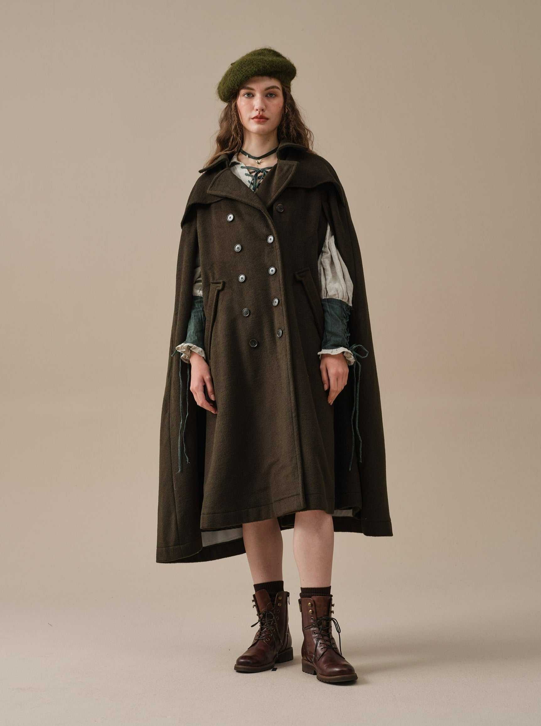 Linennaive, Jori 17 | 100% wool cloak coat